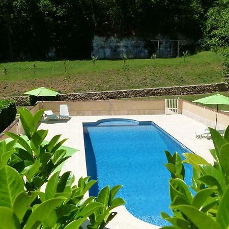 Petites Maisons Avec Piscine Сарла-ла-Канеда Экстерьер фото